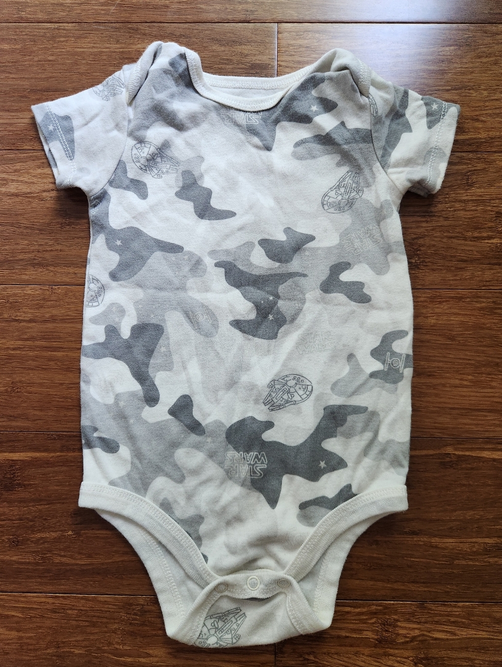 Star Wars Baby Boy Gray And White Camouflage Baby Onesie Bodysuit, 24 Months
